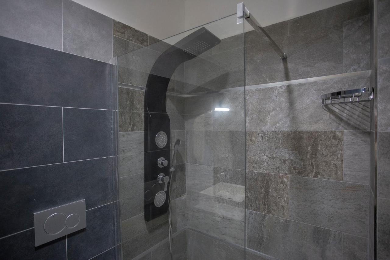 Lounge House Cunfida - San Pietro * Rom